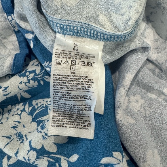 Old Navy Blue Floral Midi Dress - Picture 5 of 5